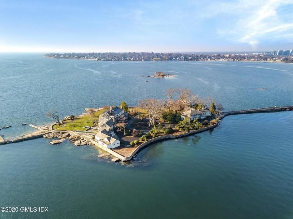 #25. Wallacks Pt, Stamford